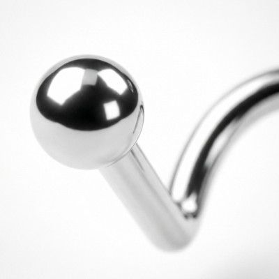 Bijou Nostril avec Boule en Titane de Qualité Implant